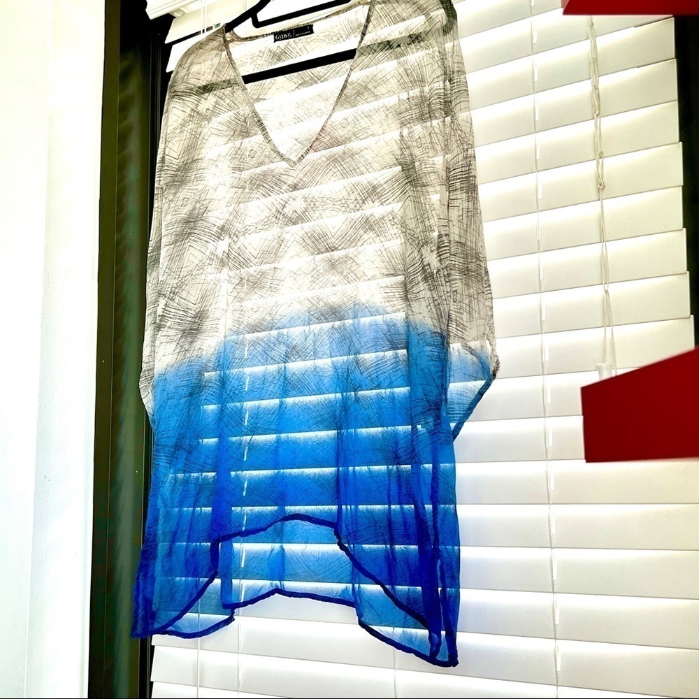 🔥What's Hot!!🔥Gypsy 05 Gorgeous Blue & White Silk Tie Dye Swim Top! Sz S